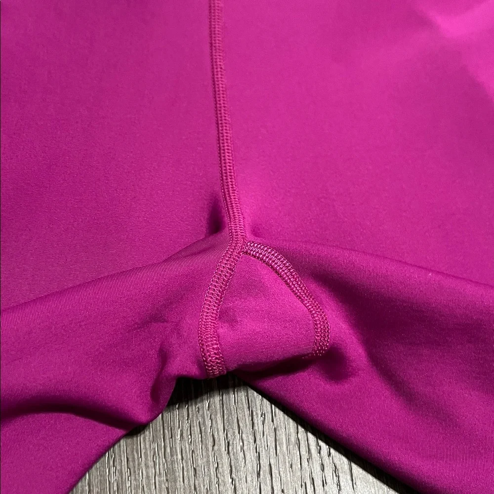 Lululemon Chase the Chill Super High-Rise Tight 28